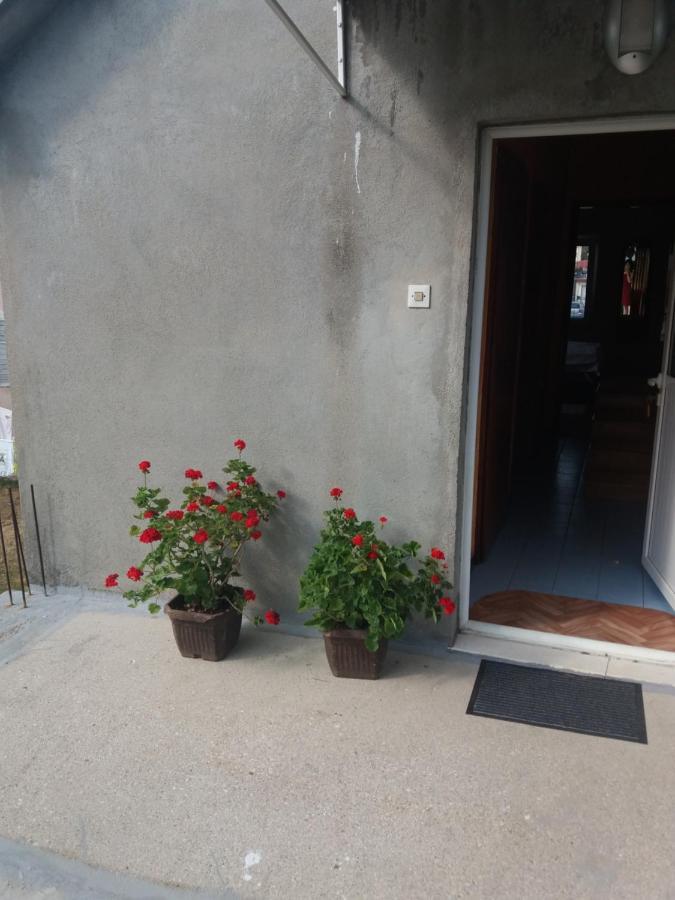 Apartman Mila I Kaja Niksic Exterior foto