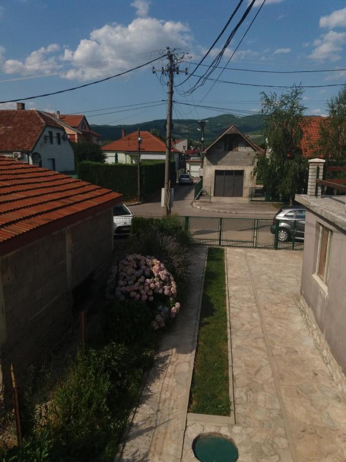 Apartman Mila I Kaja Niksic Exterior foto